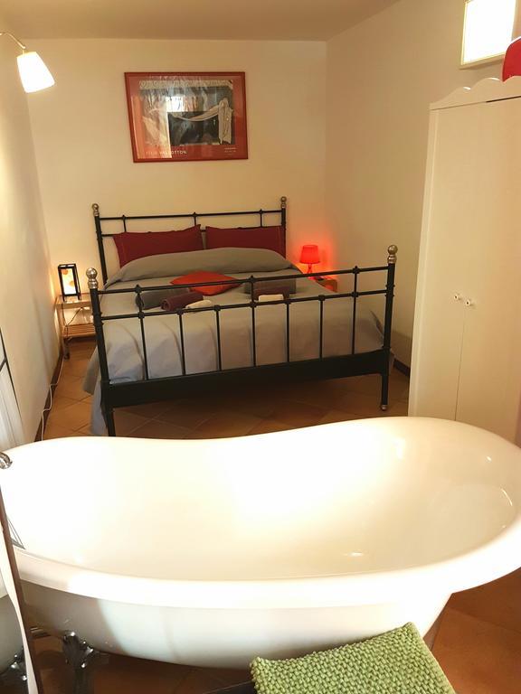 B&B Via Dei Mille Napoli Eksteriør billede